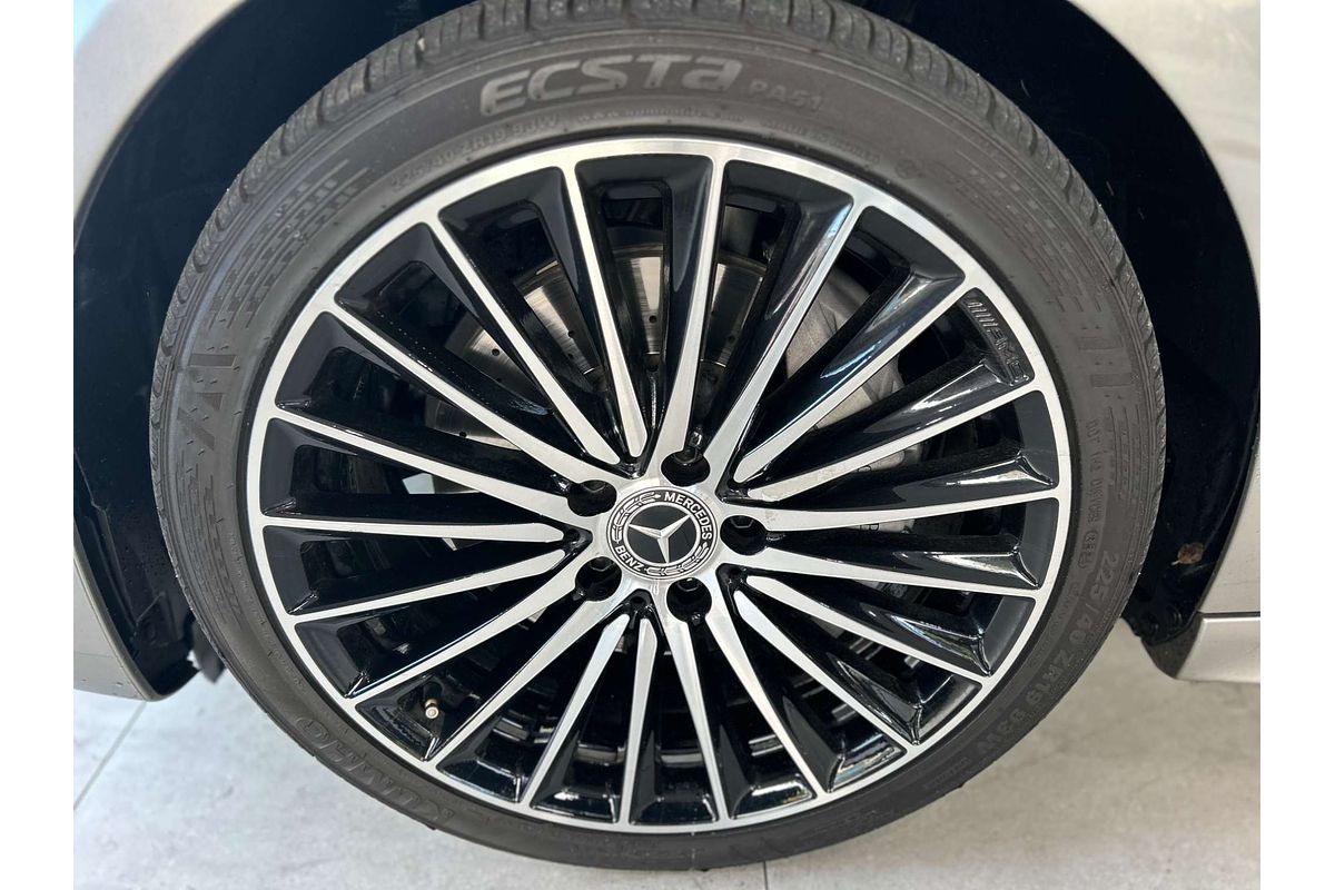 2023 Mercedes-Benz C-Class C300 W206