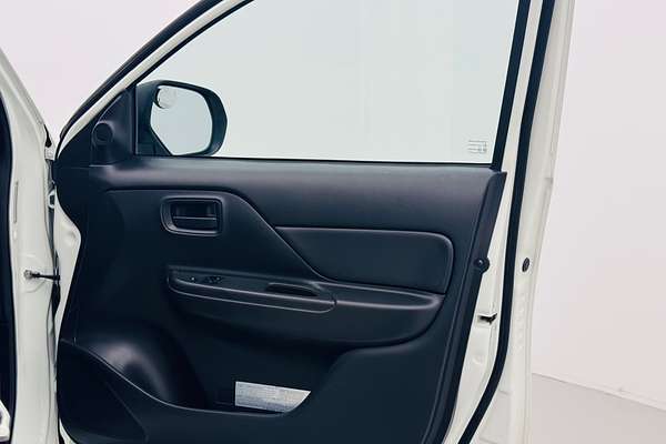 2021 Mitsubishi Triton GLX MR 4X4