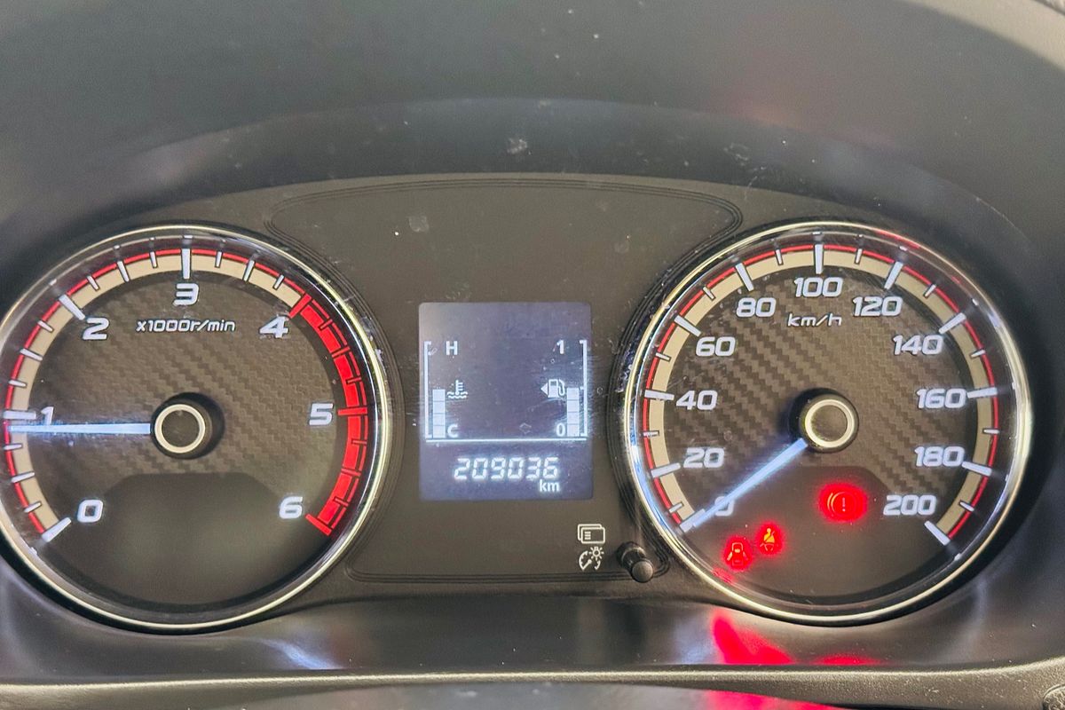 2021 Mitsubishi Triton GLX MR 4X4