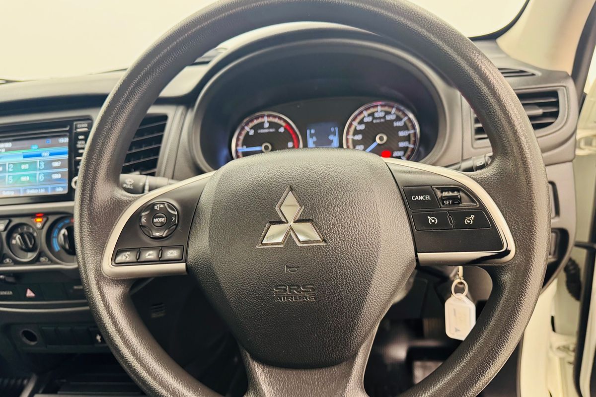 2021 Mitsubishi Triton GLX MR 4X4