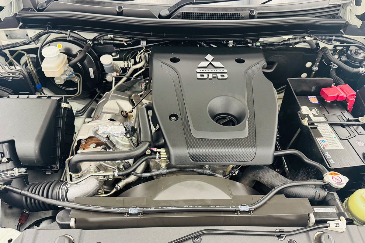 2021 Mitsubishi Triton GLX MR 4X4