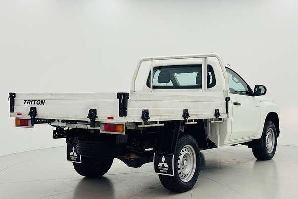 2021 Mitsubishi Triton GLX MR 4X4