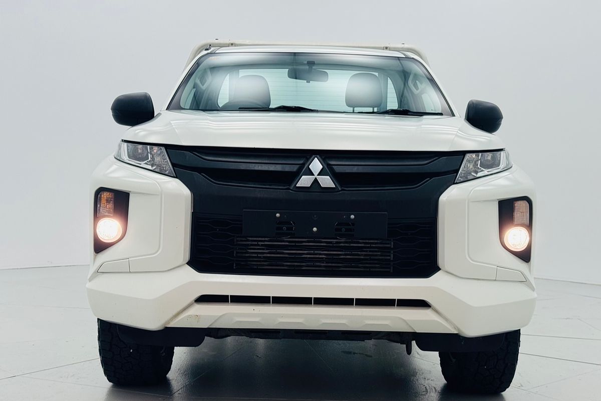 2021 Mitsubishi Triton GLX MR 4X4