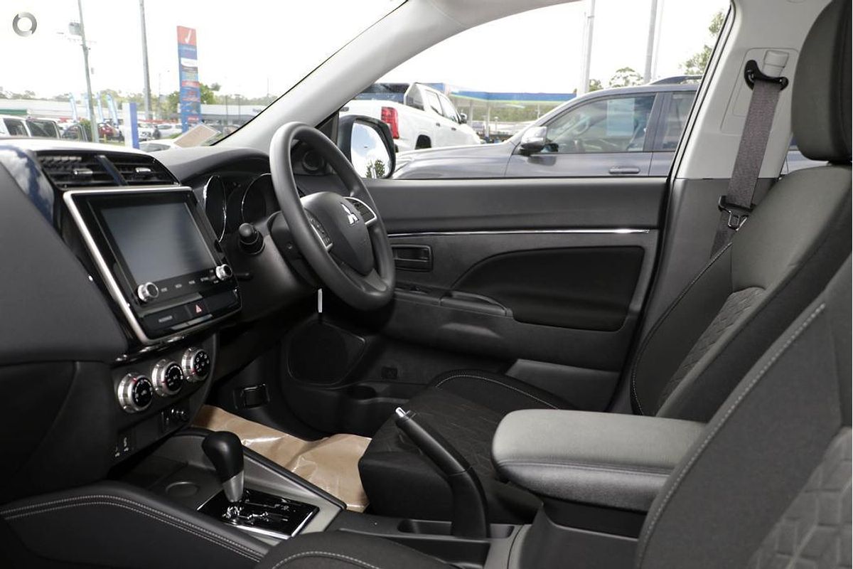 2024 Mitsubishi ASX ES XD