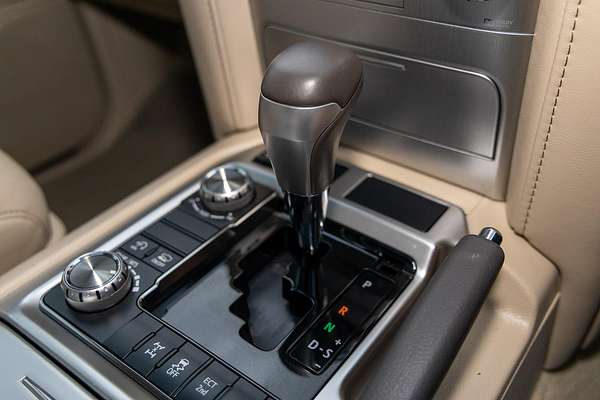2019 Toyota Landcruiser VX URJ202R