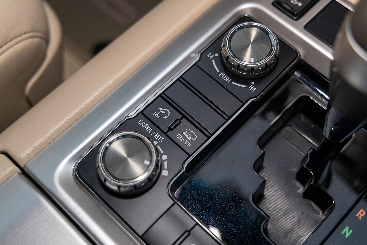 2019 Toyota Landcruiser VX URJ202R