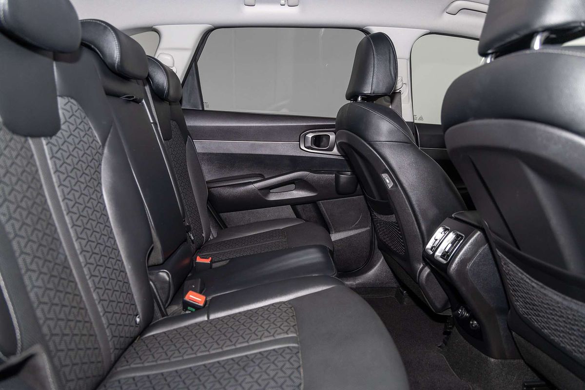 2023 Kia Sorento Sport MQ4