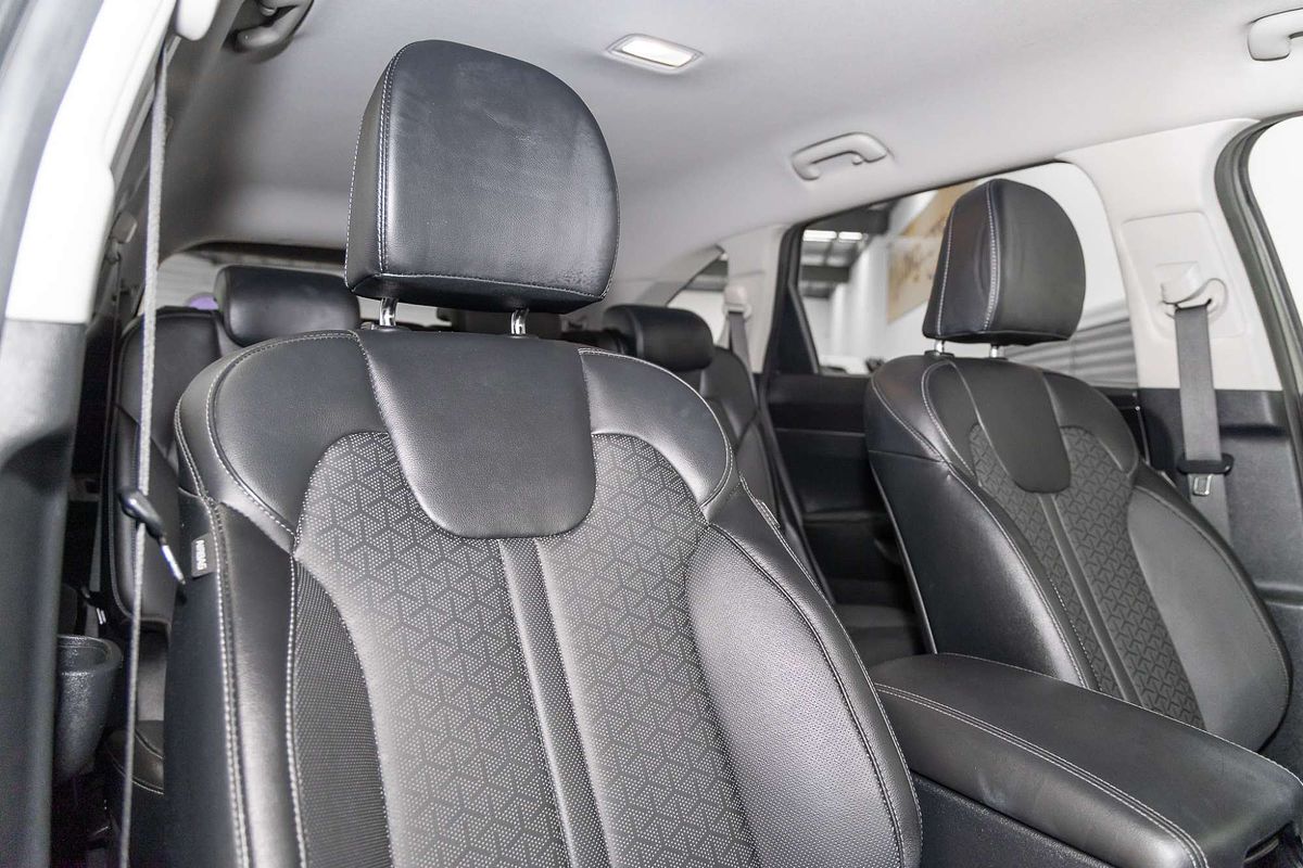 2023 Kia Sorento Sport MQ4