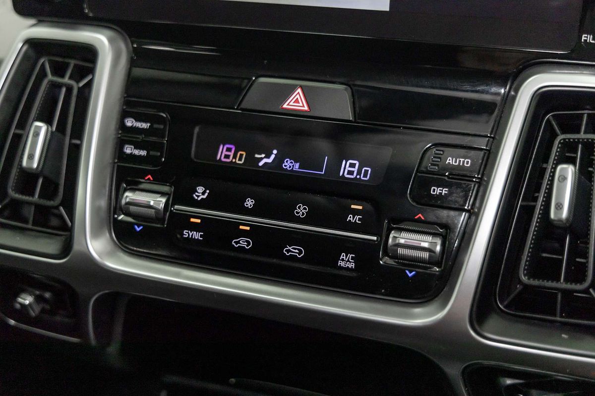 2023 Kia Sorento Sport MQ4