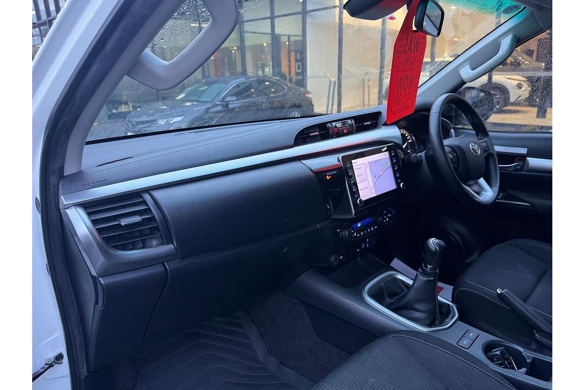2022 Toyota Hilux SR5 GUN126R 4X4