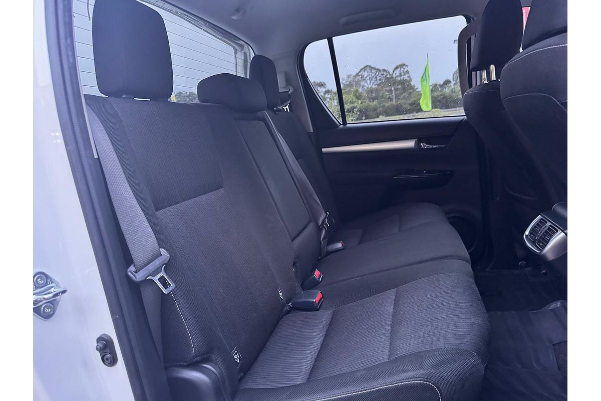 2022 Toyota Hilux SR5 GUN126R 4X4