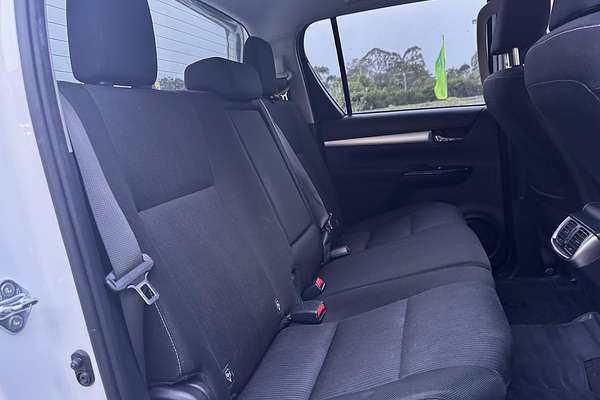 2022 Toyota Hilux SR5 GUN126R 4X4