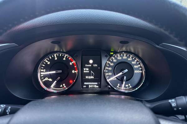 2022 Toyota Hilux SR5 GUN126R 4X4