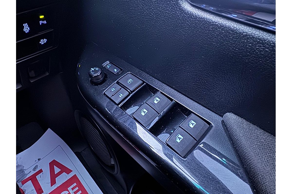 2022 Toyota Hilux SR5 GUN126R 4X4