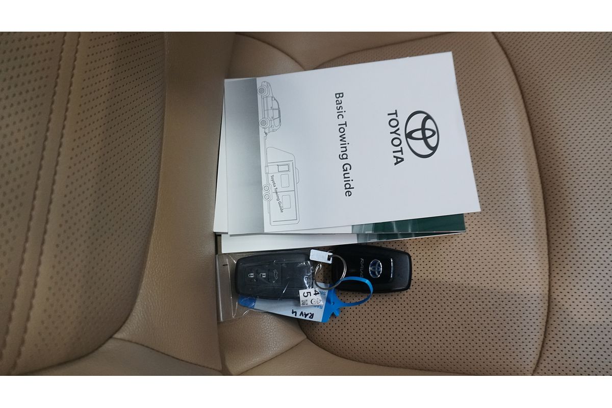 2022 Toyota RAV4 Cruiser AXAH54R