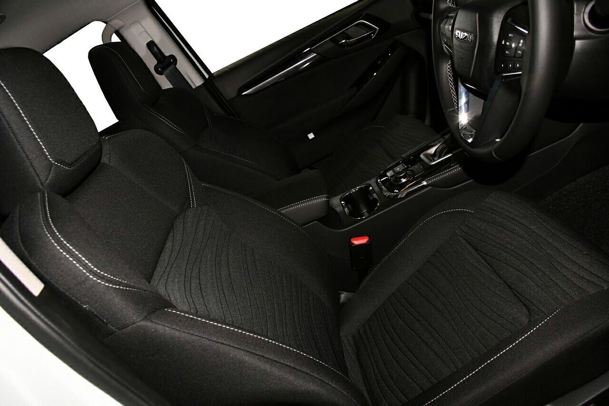 2025 Isuzu MU-X LS-U
