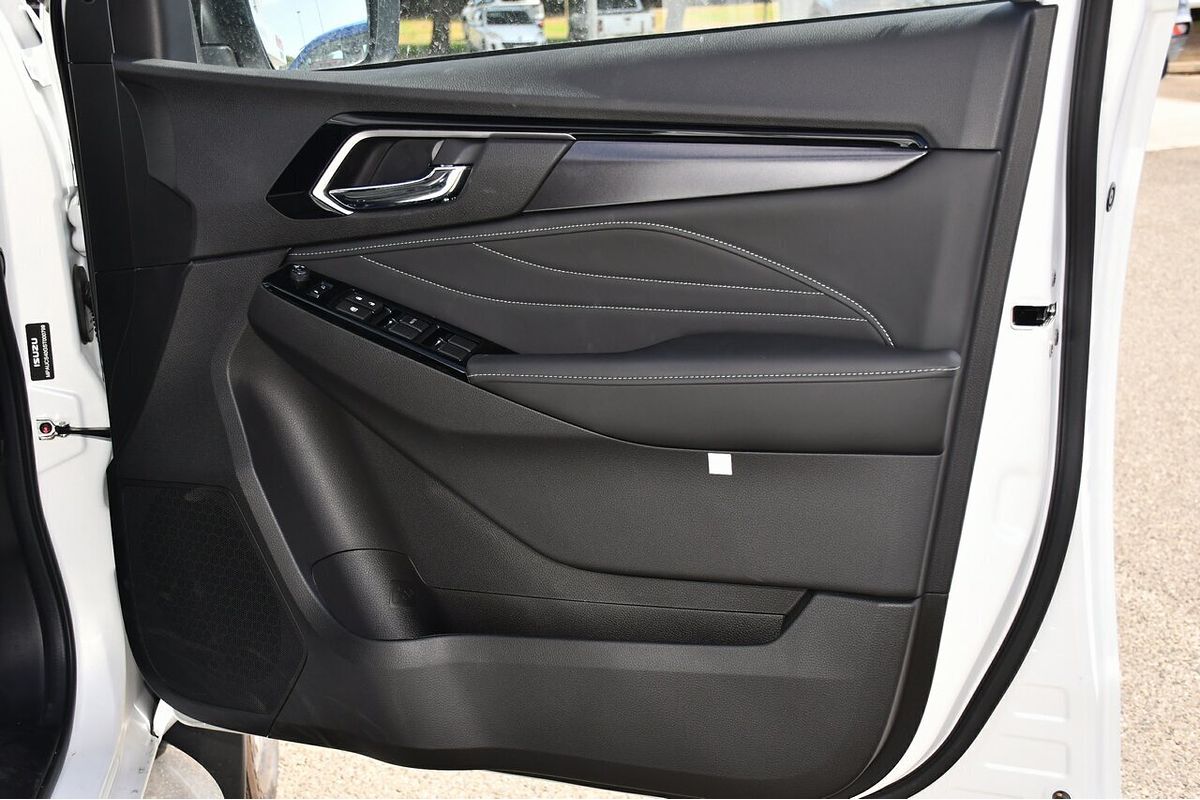 2025 Isuzu MU-X LS-T