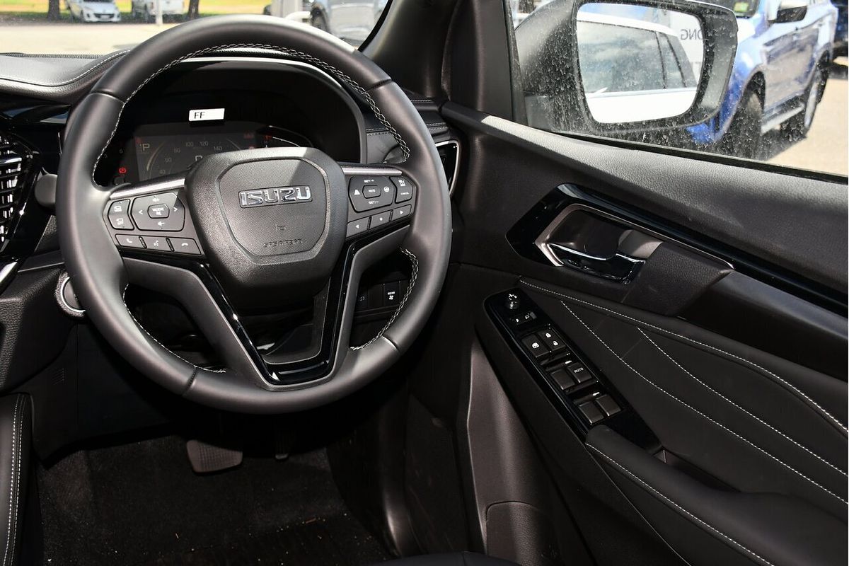 2025 Isuzu MU-X LS-T