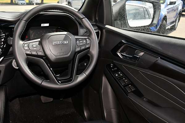 2025 Isuzu MU-X LS-T