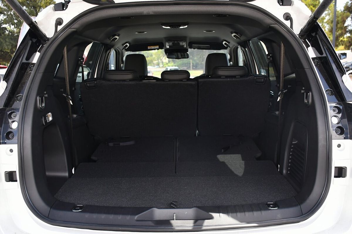 2025 Isuzu MU-X LS-T
