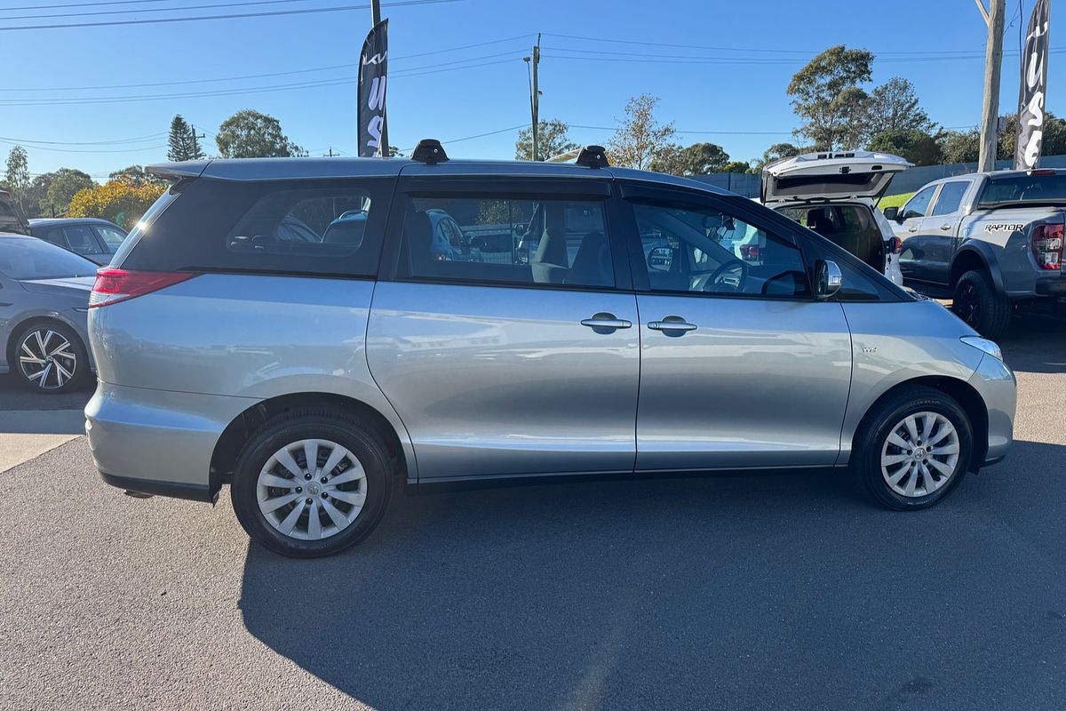 2011 Toyota Tarago GLi ACR50R
