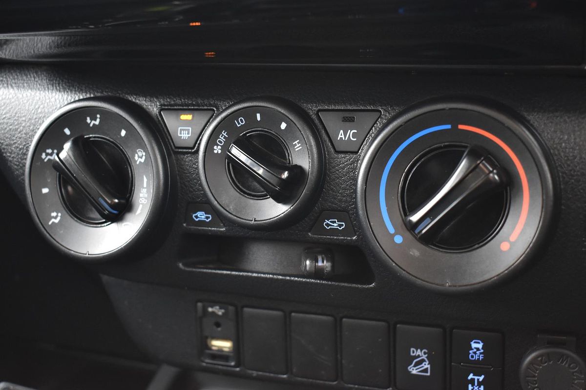 2021 Toyota Hilux SR GUN126R 4X4