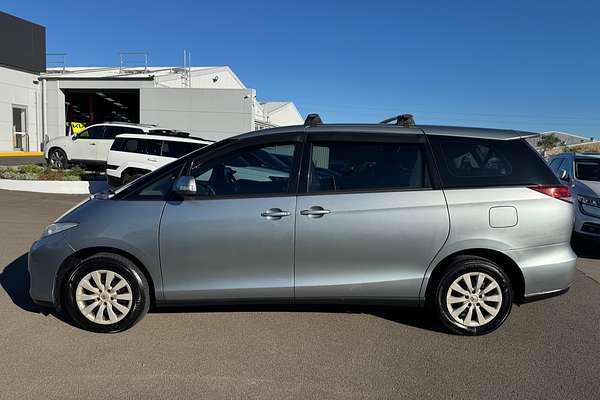 2011 Toyota Tarago GLi ACR50R