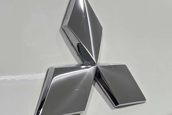2023 Mitsubishi Pajero Sport GLX QF