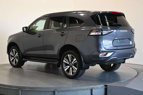 2022 Isuzu MU-X LS-T