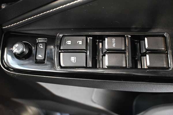 2022 Isuzu MU-X LS-T