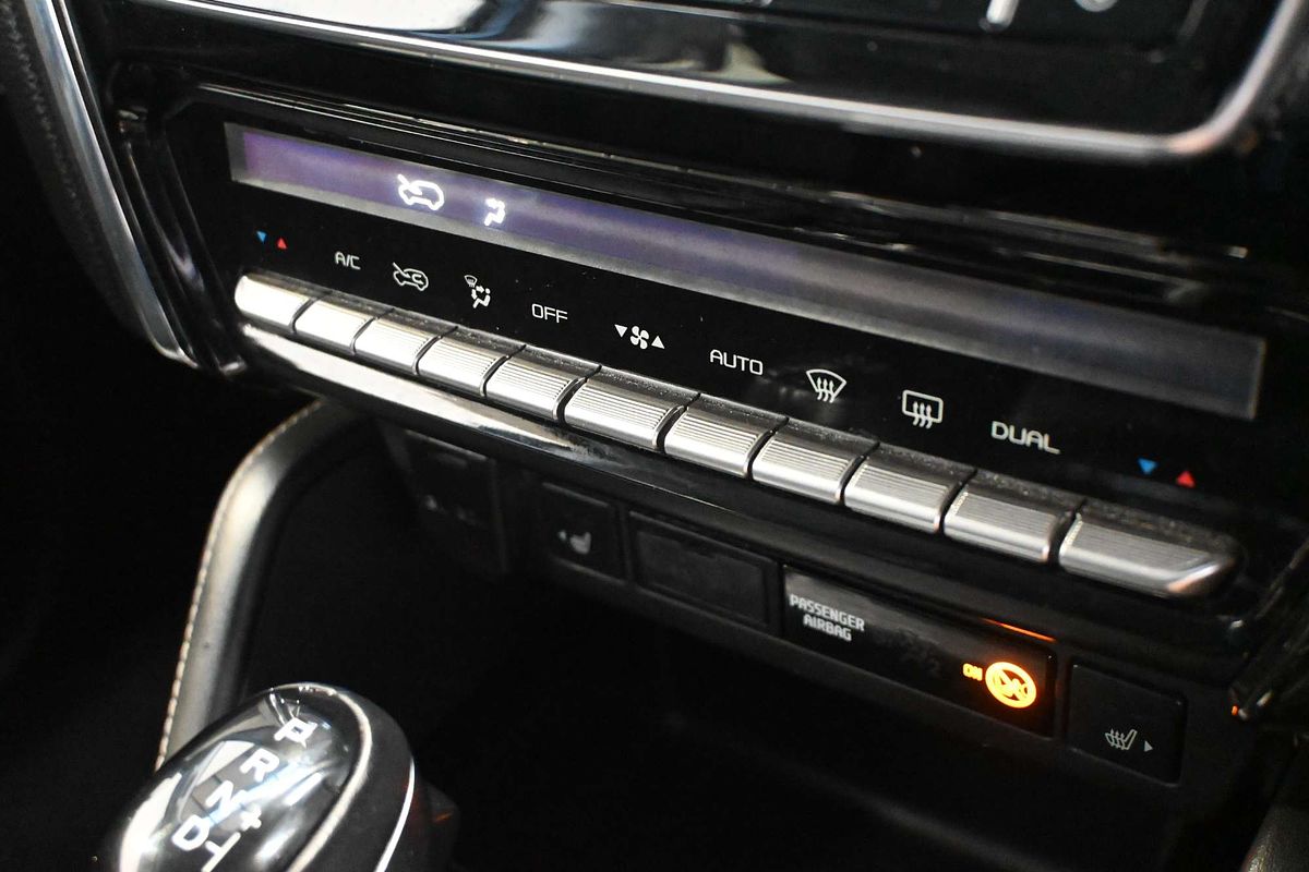 2022 Isuzu MU-X LS-T