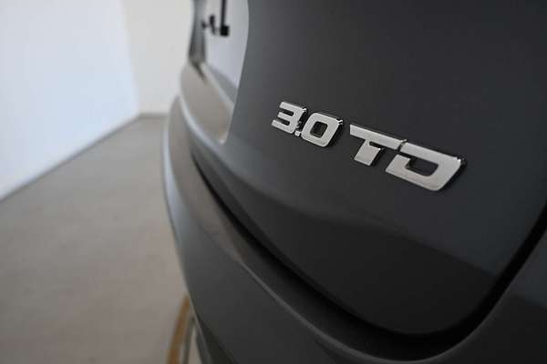 2022 Isuzu MU-X LS-T