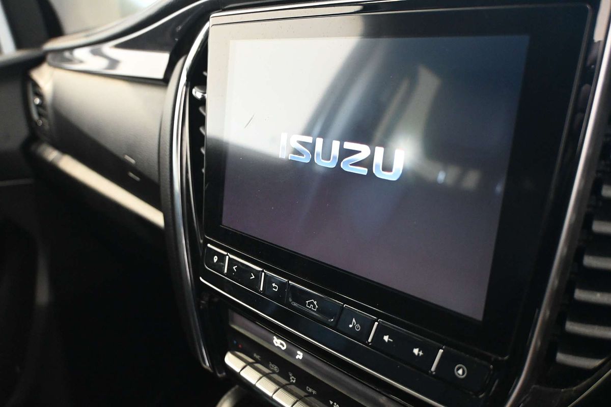 2022 Isuzu MU-X LS-T