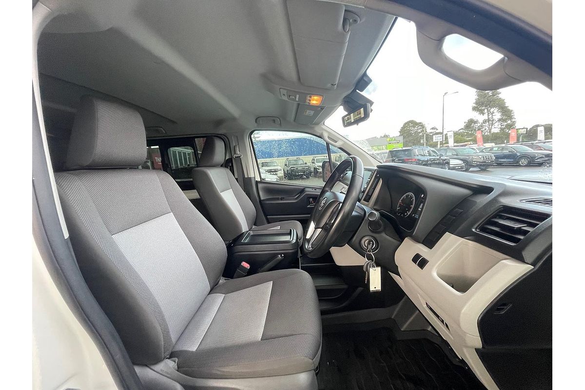 2022 Toyota Hiace GDH300R LWB