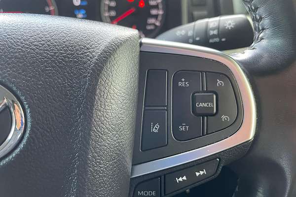 2022 Toyota Hiace GDH300R LWB