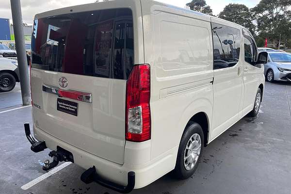 2022 Toyota Hiace GDH300R LWB