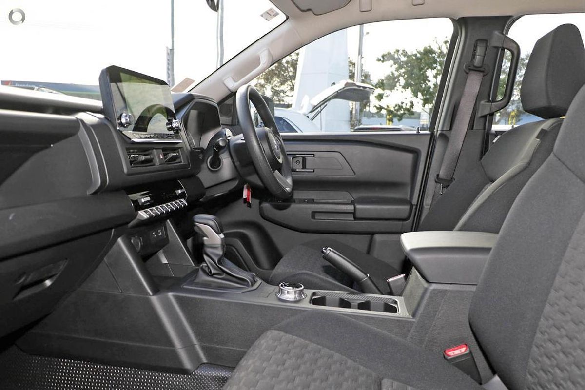 2025 Mitsubishi Triton GLX MV 4X4