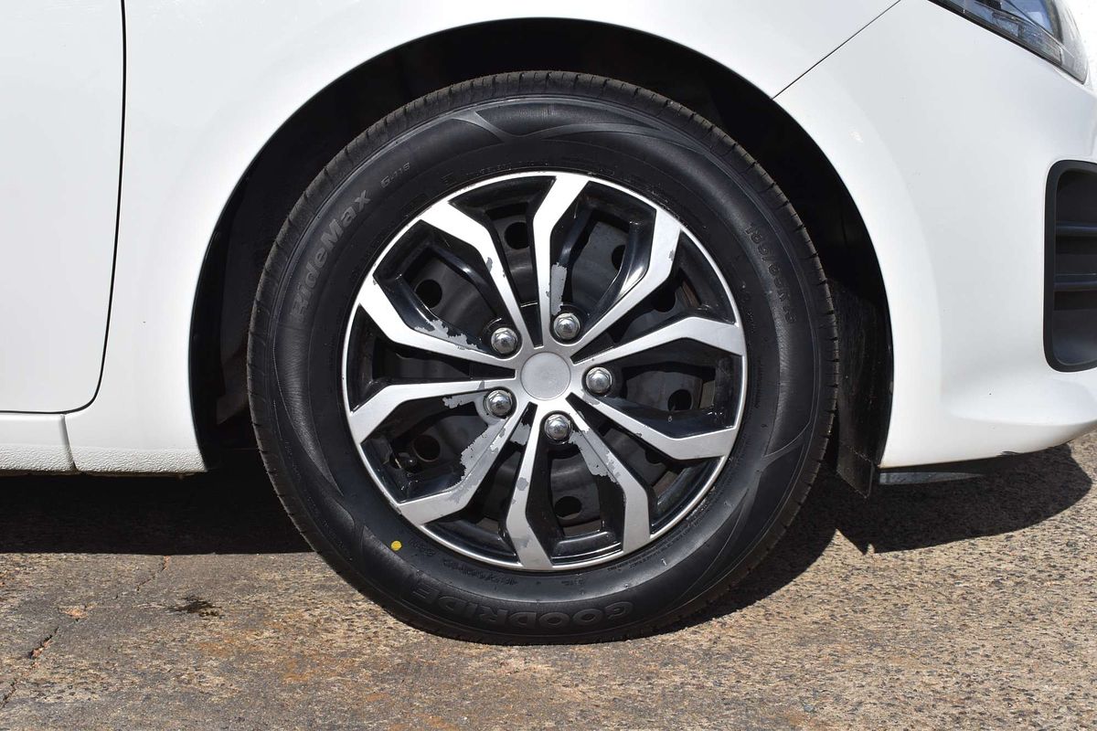 2015 Kia Rio S UB