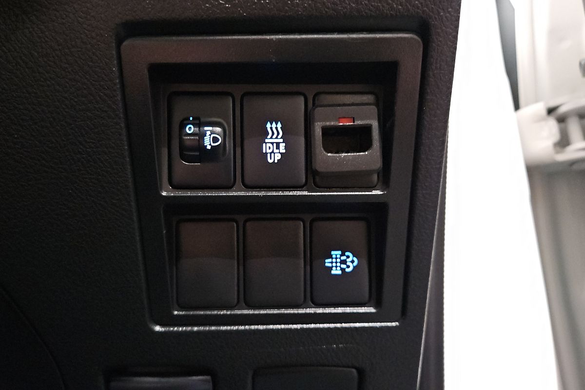 2019 Toyota Hilux SR GUN126R 4X4