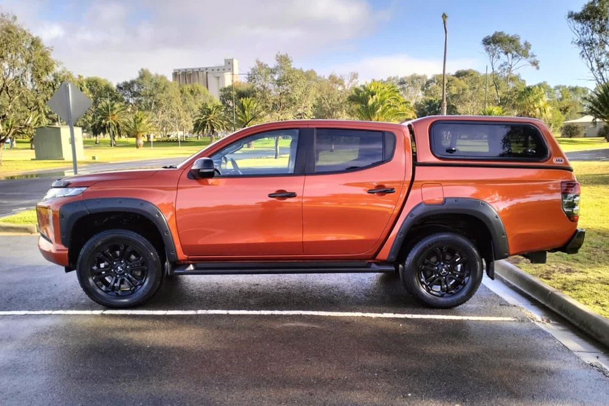 2021 Mitsubishi Triton GSR MR 4X4