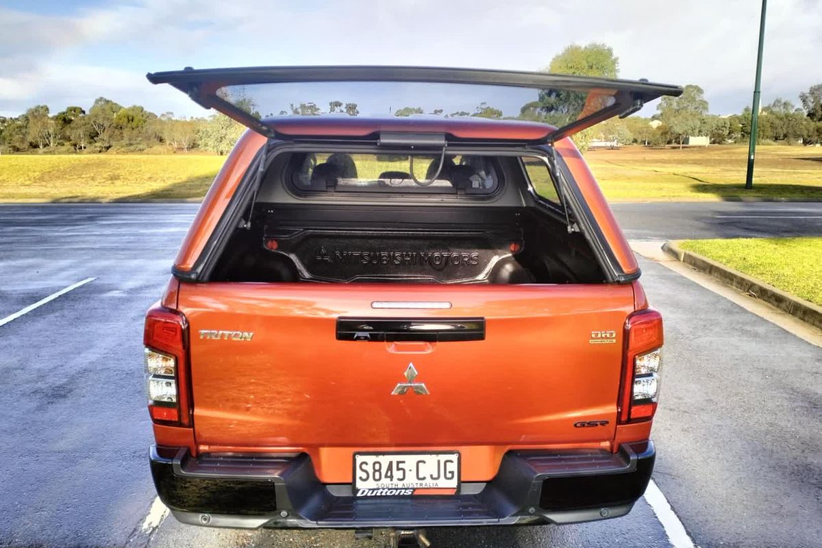 2021 Mitsubishi Triton GSR MR 4X4