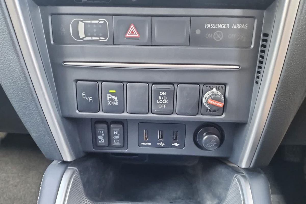 2021 Mitsubishi Triton GSR MR 4X4