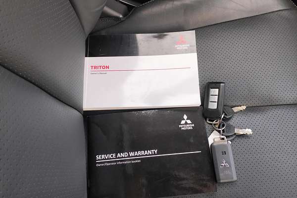 2021 Mitsubishi Triton GSR MR 4X4