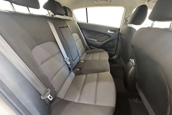 2016 Kia Cerato S YD