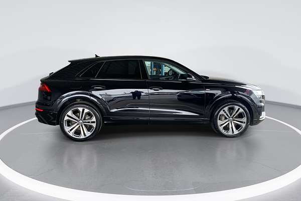 2019 Audi Q8 55 TFSI F1