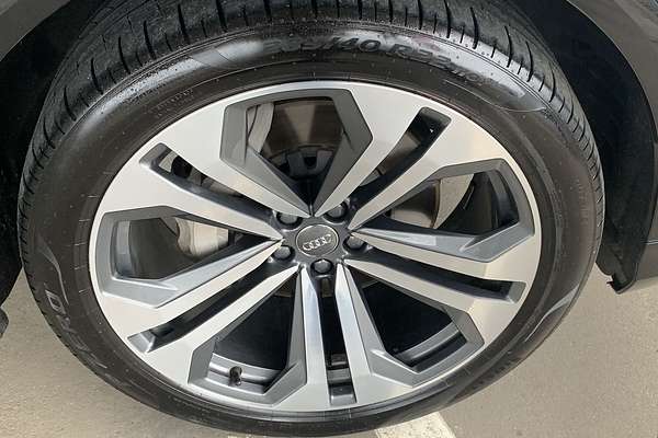2019 Audi Q8 55 TFSI F1