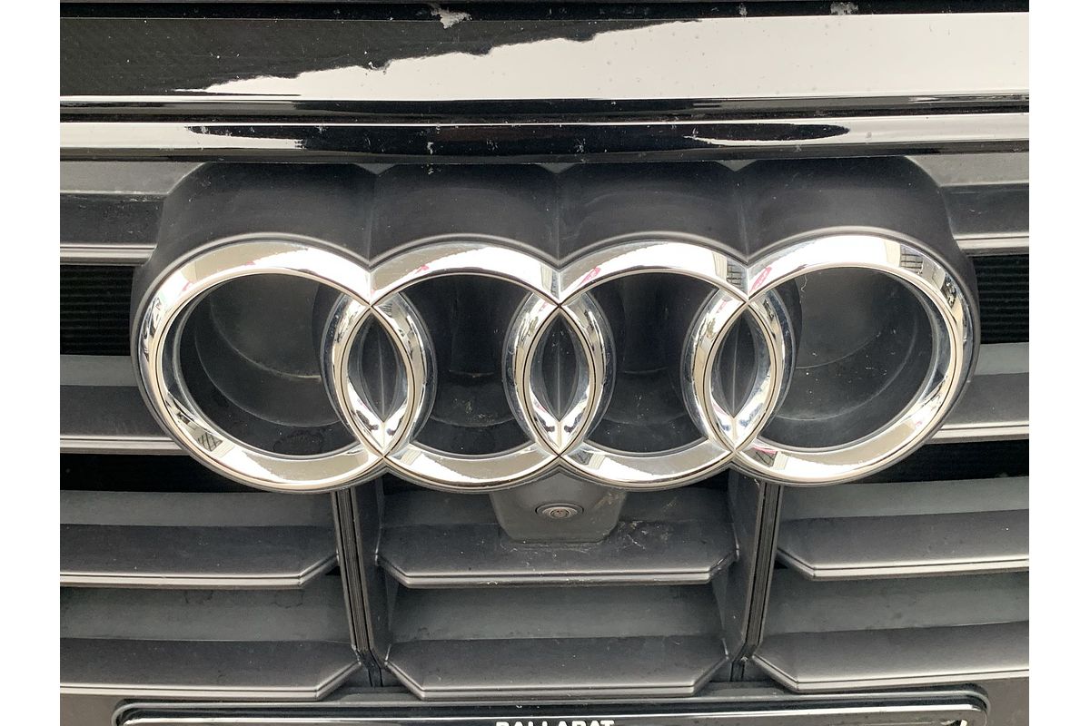2019 Audi Q8 55 TFSI F1