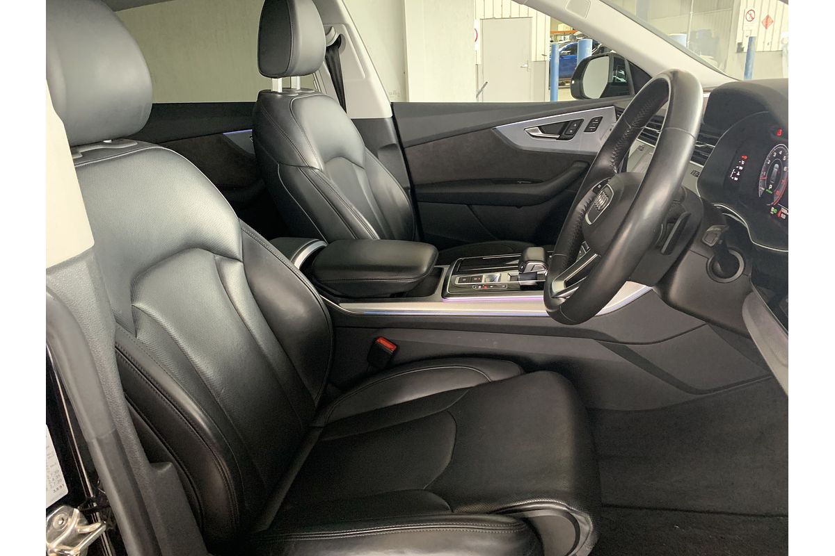 2019 Audi Q8 55 TFSI F1
