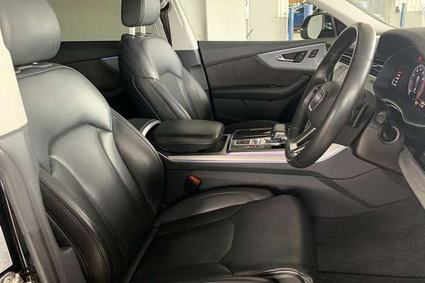 2019 Audi Q8 55 TFSI F1