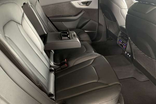 2019 Audi Q8 55 TFSI F1